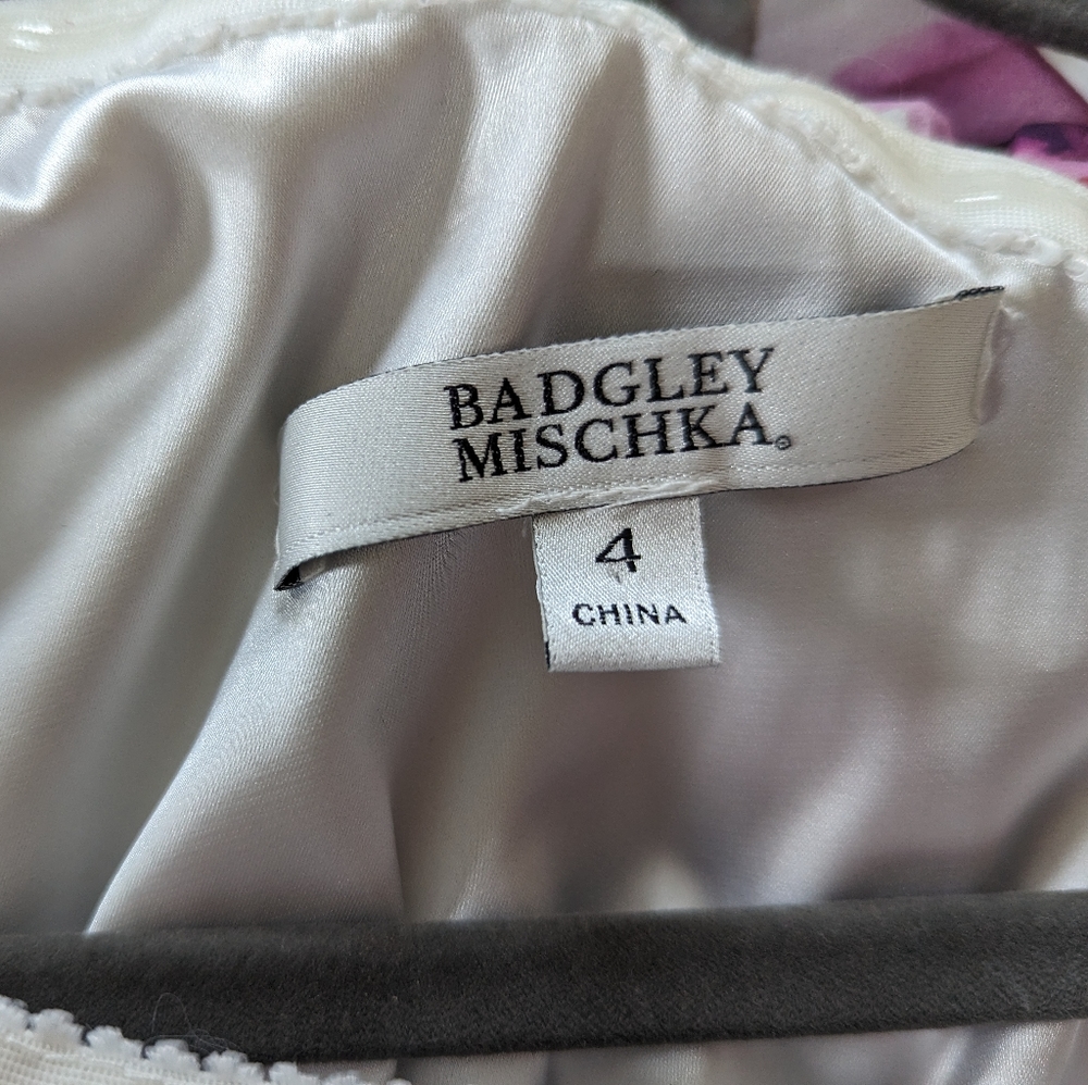 Badgley Mischka used once. EUC size 4 off shoulder - Picture 5 of 5